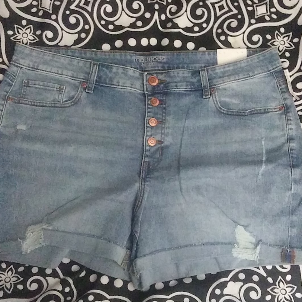 Women's Buttonfly distressed jean shorts size 20W